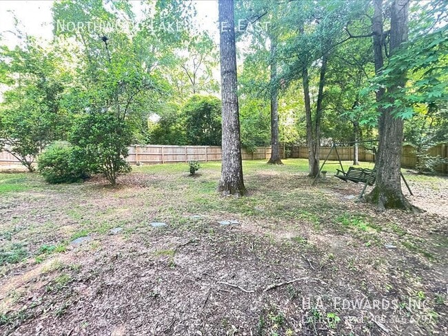 Building Photo - 4809 Northwood Lake Dr E