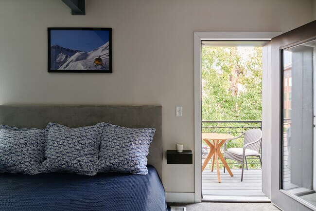 Building Photo - 3353 Tejon St