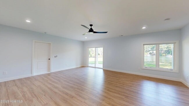 Building Photo - 110 Josephs Point