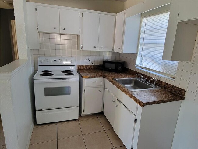 Building Photo - 3031 Herold Dr