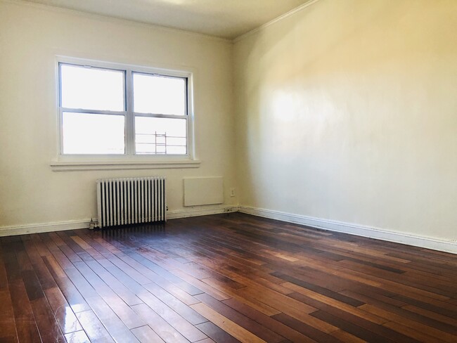Building Photo - 69 Minna St
