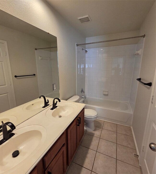 Building Photo - 8213 Endeavor Cir