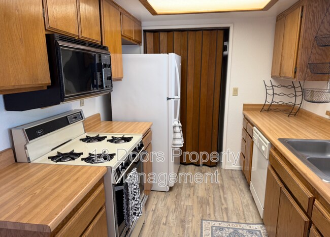 Building Photo - 13212 Salmon River Rd