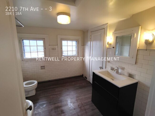 Building Photo - 2210 7th Ave