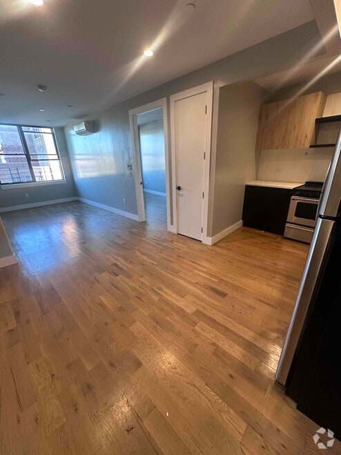 Building Photo - 333 Cypress Ave