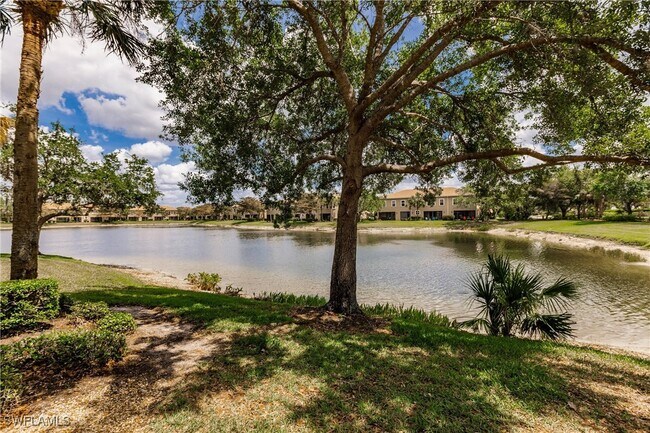 Building Photo - 3100 Cottonwood Bend