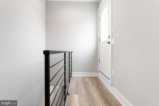 Building Photo - 1640 Edgley St