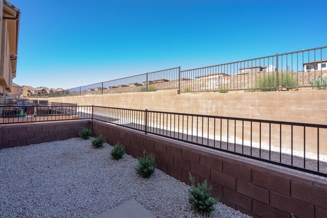 Building Photo - Modern 4-Bed Stand-Alone Home with Fenced Patio