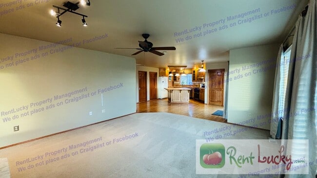 Building Photo - Browns Point View Home in Harbor Ridge | Large Yard | Beautiful View