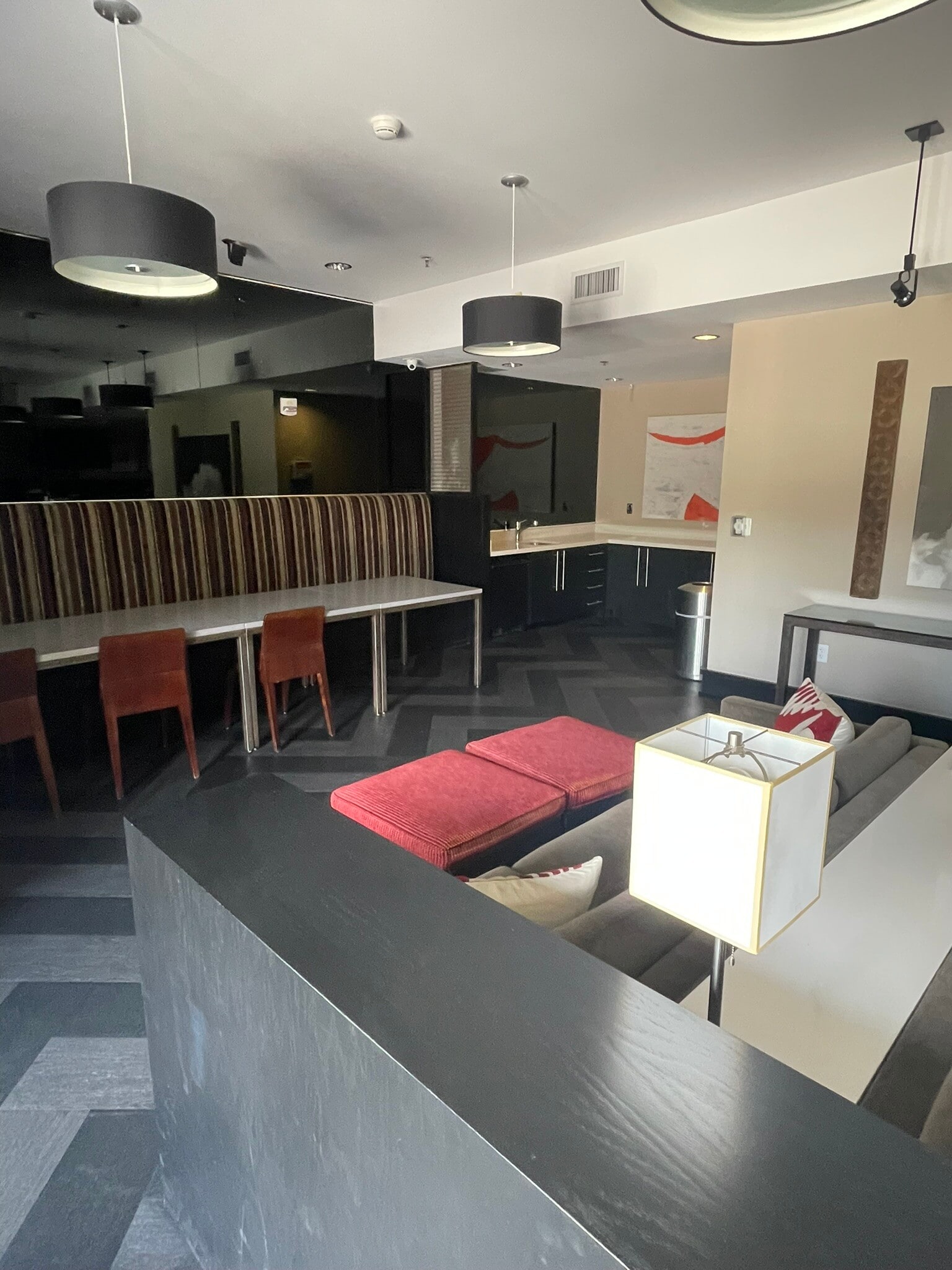 Owners Lounge - 350 S 200 E