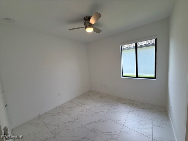 Building Photo - 5109 Panella Ave