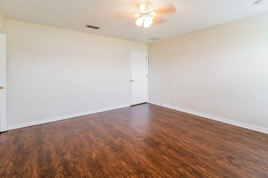 Building Photo - 4385 Spring Blossom Dr