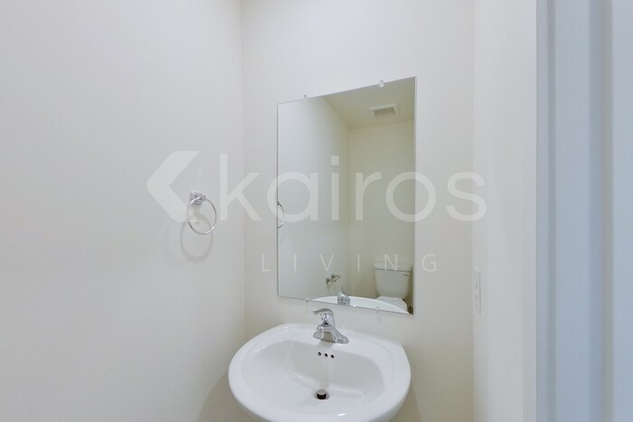 Building Photo - 3918 NE Billie Ln