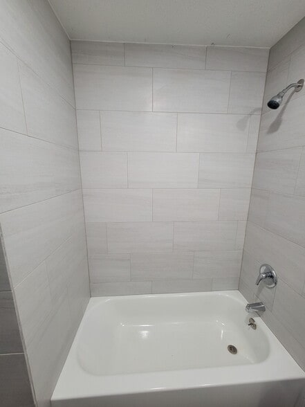 Primary bathroom - 16511 W Sandy Meadows Dr