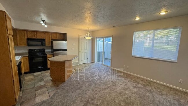 Building Photo - 6892 Florentine Way