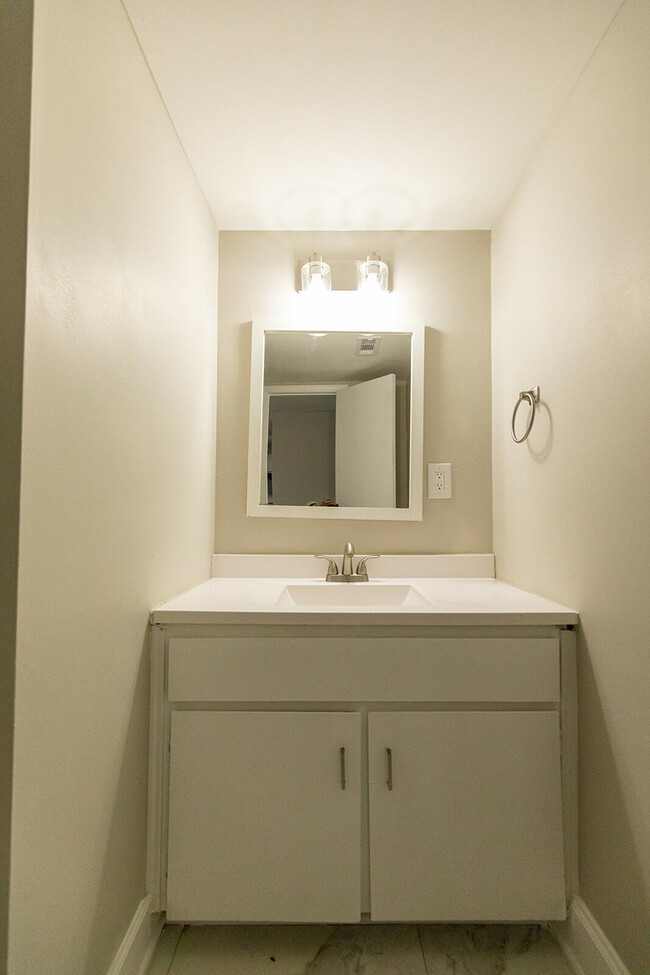 Half Bath - Hillcrest Townhomes