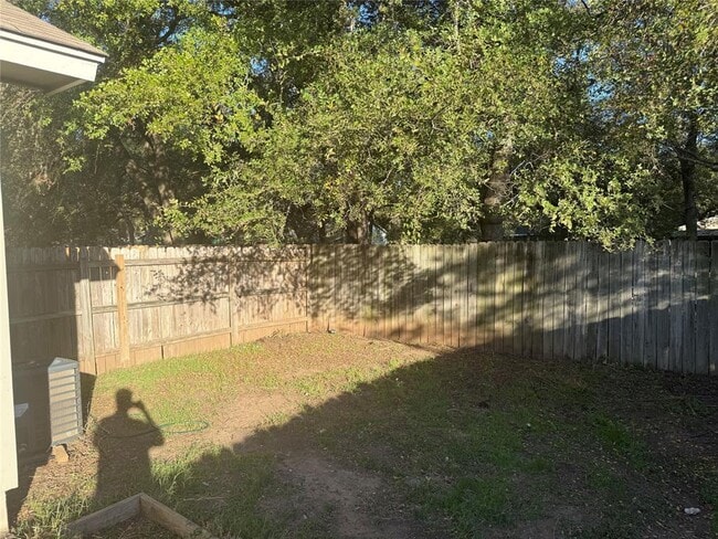 Building Photo - 2504 Howellwood Way