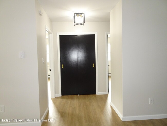Building Photo - 167 NY-23