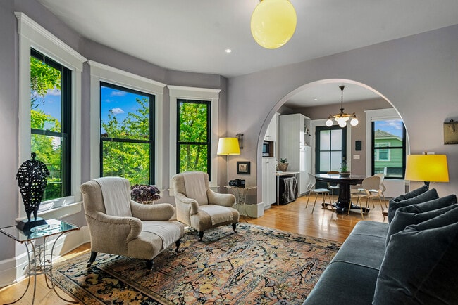 Building Photo - 7541 Seward Park Ave S