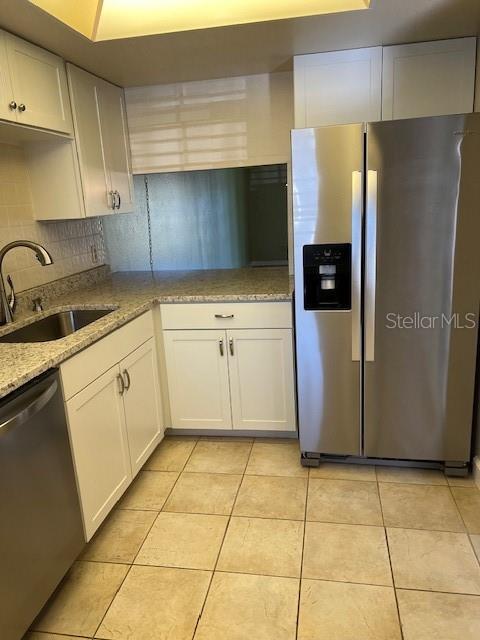 Building Photo - 3823 N Oak Dr