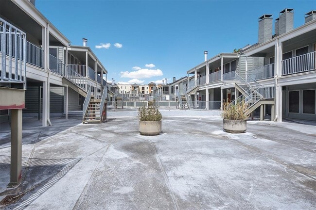 Building Photo - 2529 Rio Grande St