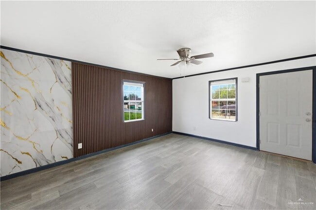 Building Photo - 14 Rusty Dr