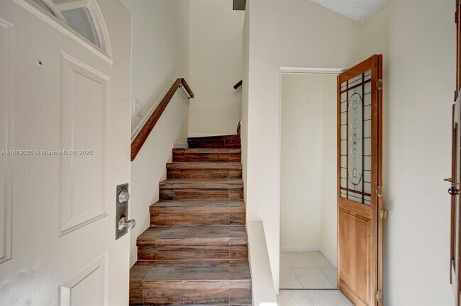 Building Photo - 148 NW 98th Terrace