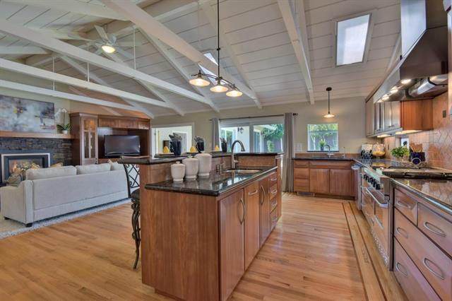 Building Photo - 1957 James Pl