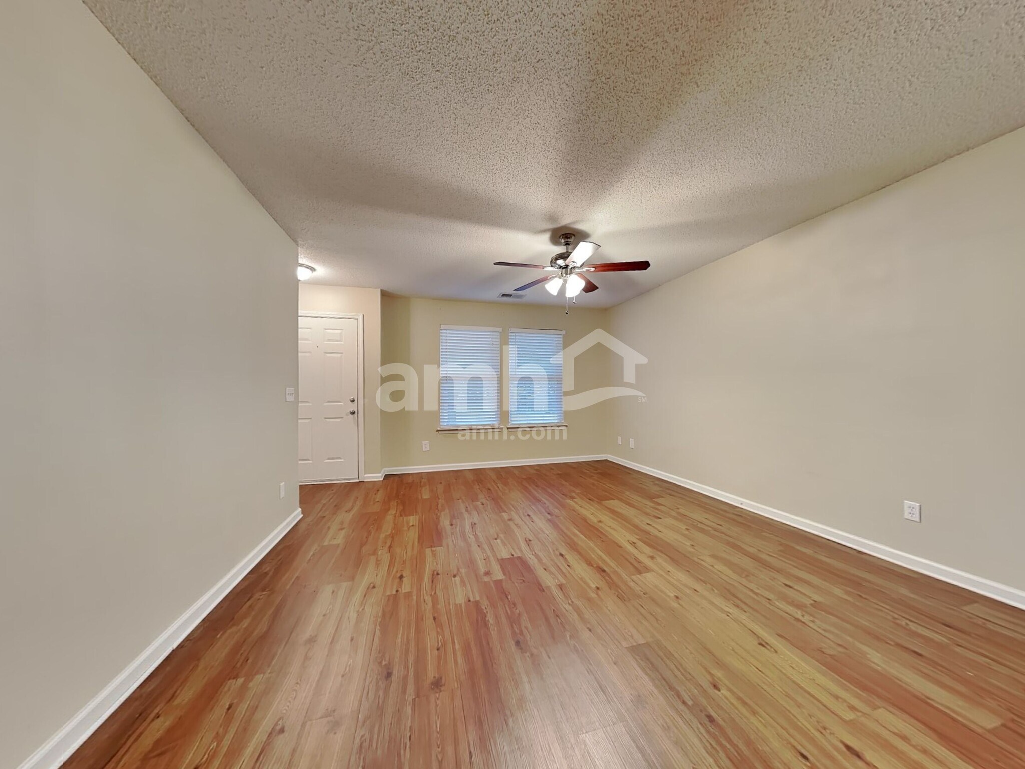 Building Photo - 13 Holly Springs Cir