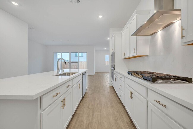 Building Photo - 12705 Parakeet Wy