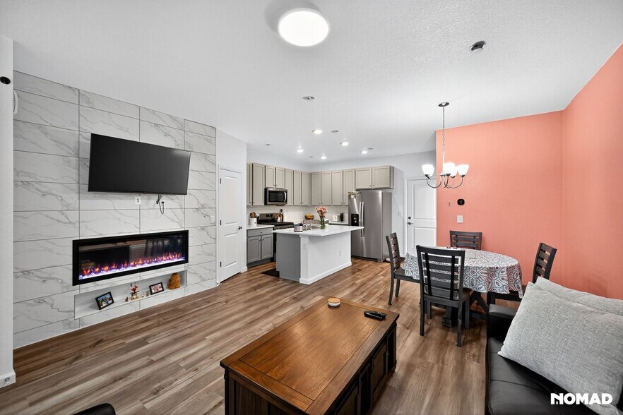 Building Photo - 18201 French Creek Ave