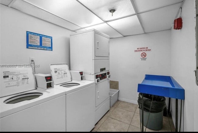 Building Photo - 10700 SW 108th Ave