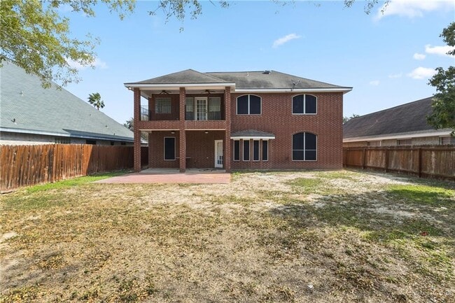 Building Photo - 21 S 25th St