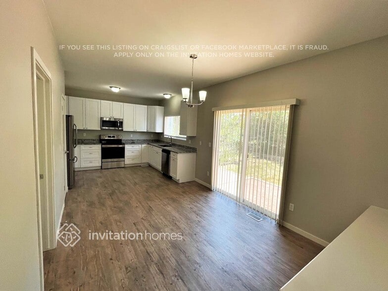 Building Photo - 1231 101st Ave Ct