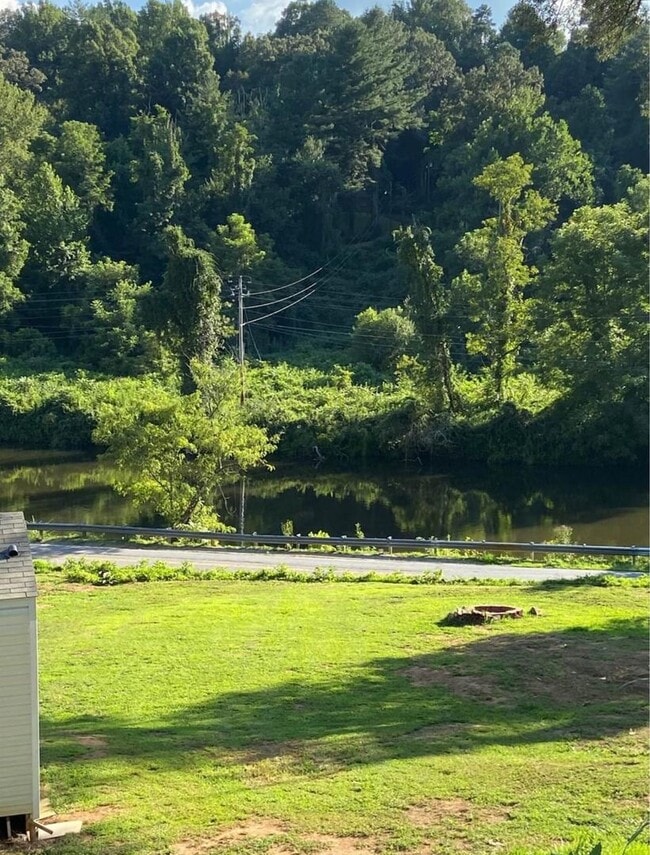 Building Photo - 2 BD/2 BA Trailer Home $1450 Pet Friendly and Students Welcome with Co-Signers-Available May 15th