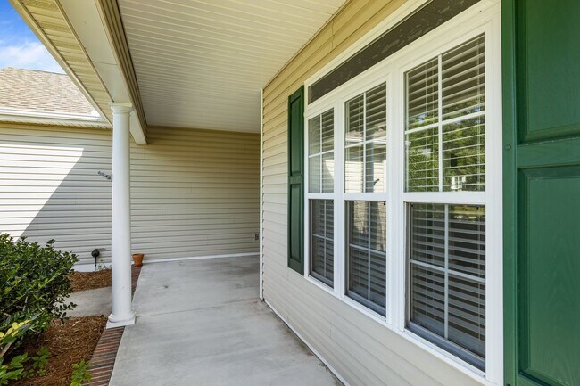 Building Photo - Four Bed Brandywine Home Available Now