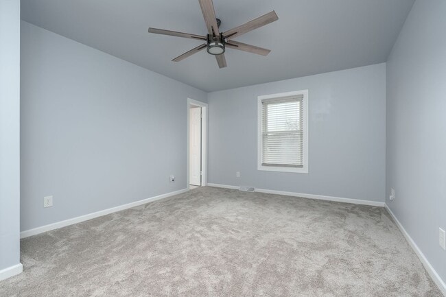 Building Photo - 4 Bedroom Home in Richland