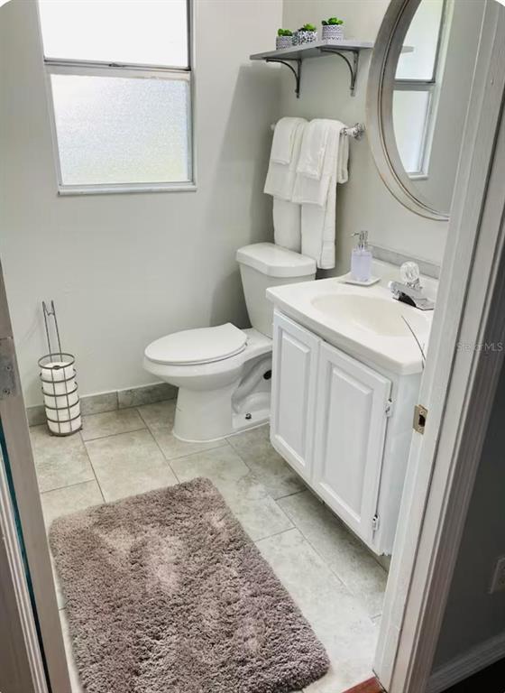 Building Photo - 2521 Lorraine St