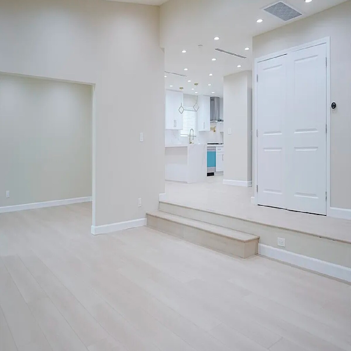 Building Photo - 16840 Superior St