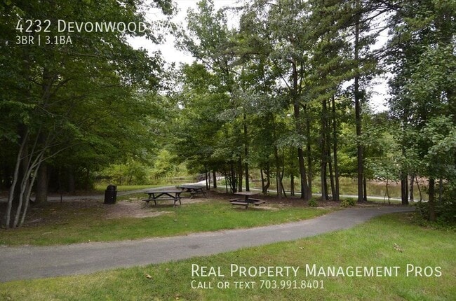 Building Photo - 4232 Devonwood Way