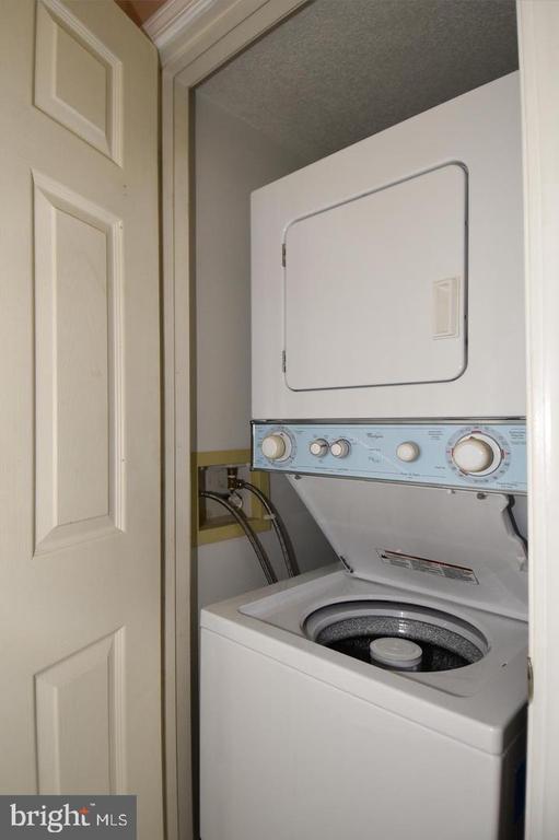 Building Photo - 4409 Sedgehurst Dr