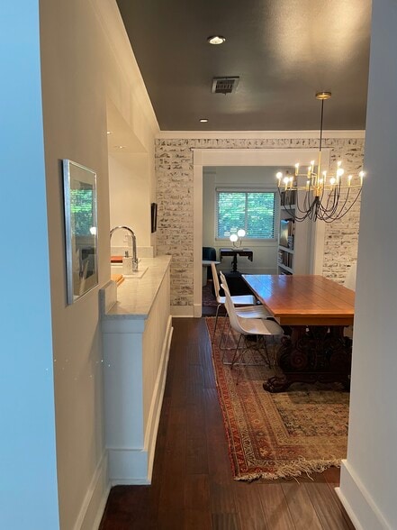 Building Photo - 134 Elysian Way NW