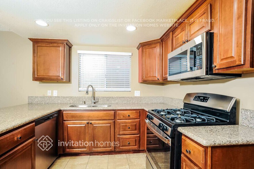 Building Photo - 9532 San Miguel Ave