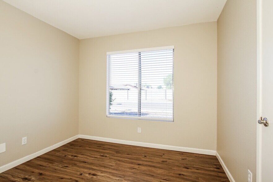 Building Photo - 20631 N 22nd Ave