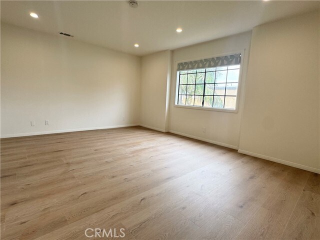 Building Photo - 2714 Carnegie Ln