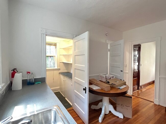 Building Photo - 71 Fayerweather St