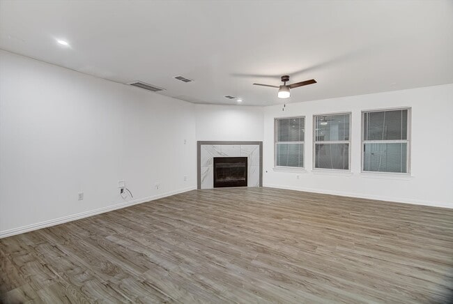 Building Photo - 3107 Rendezvous Ct