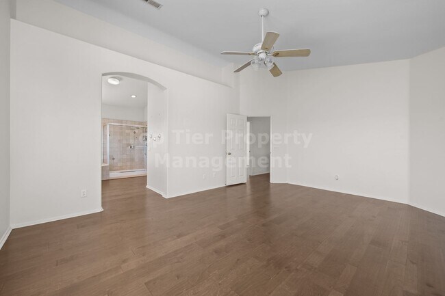 Building Photo - Beautiful 4 bed, 3 bath, 2,726 sqft House in Peaceful San Marcos Neighborhood - Available NOW