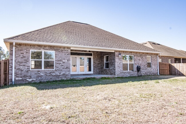 Building Photo - 133 Alicia Dr