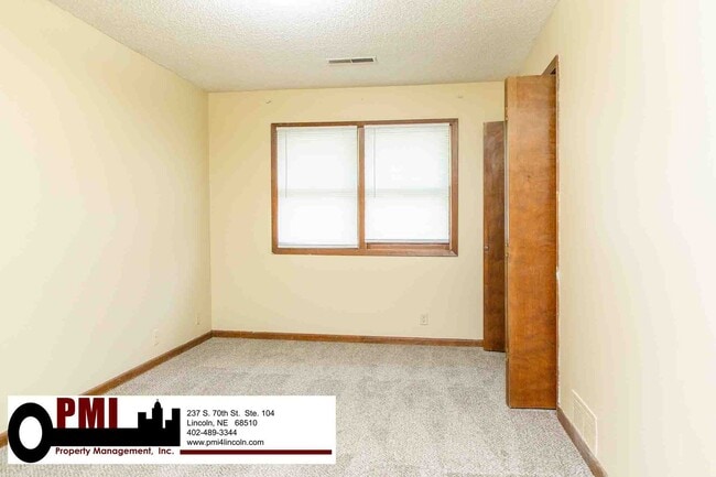Building Photo - 3800/3802 Keith Cir
